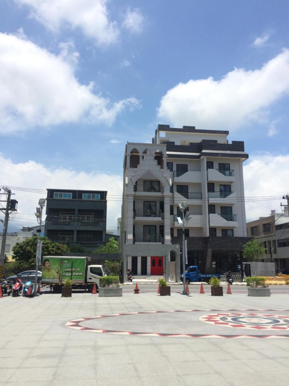 Angel Wings Inn Hualien City Exterior photo